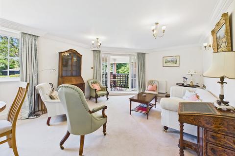 7 Candlemas Oaks, Beaconsfield, HP9 1LA