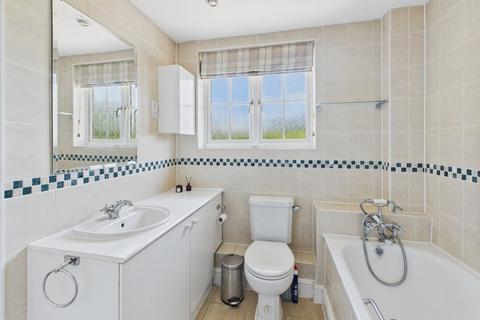 7 Candlemas Oaks, Beaconsfield, HP9 1LA