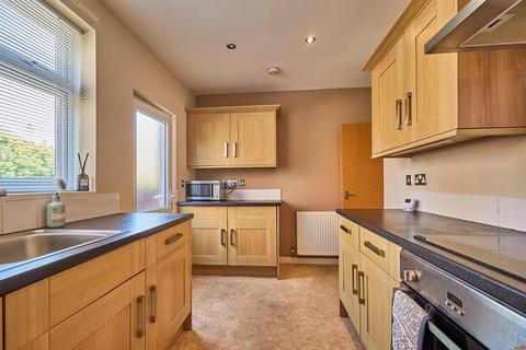 15 Sunnyhill, Burbage, Hinckley, LE10 2SB