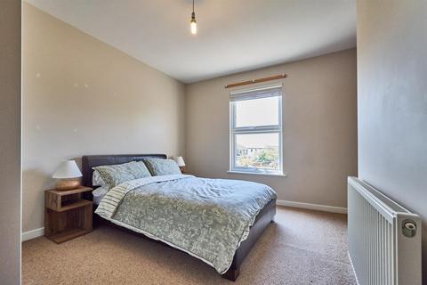 15 Sunnyhill, Burbage, Hinckley, LE10 2SB