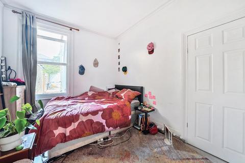 3 bedroom terraced house for sale, Noyna Road, Tooting Bec, London, SW17