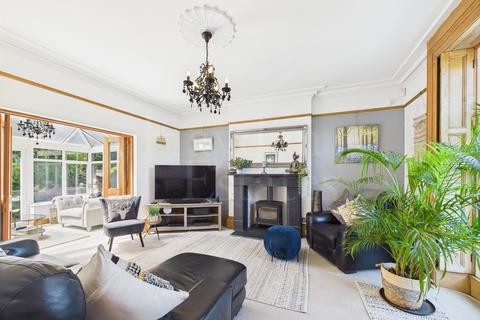 4 bedroom semi-detached house for sale, Chaddesley Road, Kidderminster, DY10 3AD