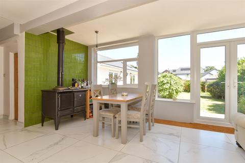 4 bedroom detached house for sale, Elm Lane, Minster-On-Sea, Sheerness, Kent