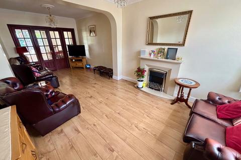 4 bedroom semi-detached house for sale, Park Avenue, Egham, Surrey, TW20