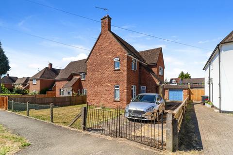 undefined, Hearnes Meadow, Seer Green, Buckinghamshire, HP9