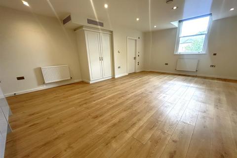undefined, Eaton Rise, W5