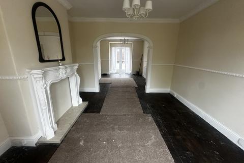 3 bedroom semi-detached house to rent, York Road, Redcar TS10