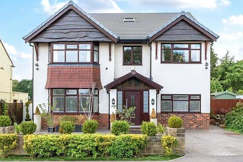 5 bedroom detached house for sale, Woodhall Park Avenue, Stanningley, Pudsey, West Yorkshire