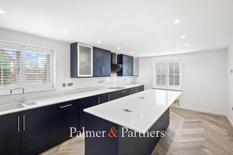 3 Barn Fields, Stanway, Colchester, CO3 0WL