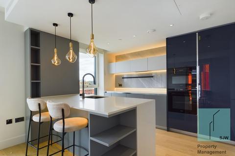 Cascade Way, London W12