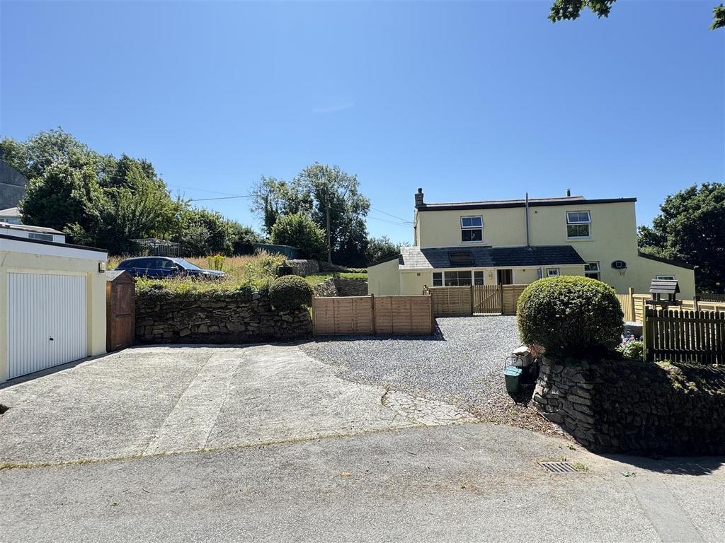 Garage Drive & Cottage