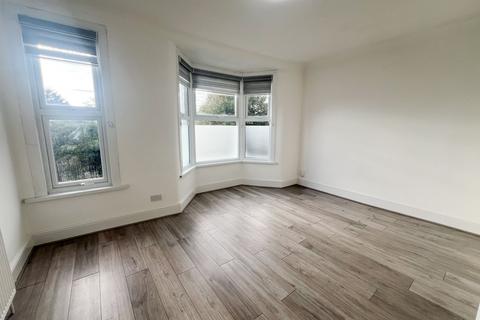4 bedroom house to rent, Canterbury Road, London, E10