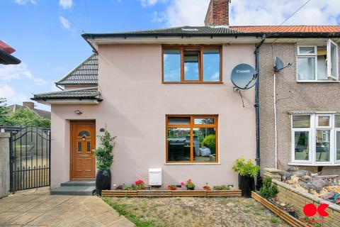 4 bedroom semi-detached house for sale, Homestead Road, Dagenham RM8