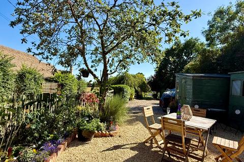 Providence Cottage Braydonside, Brinkworth, Chippenham, SN15 5AR