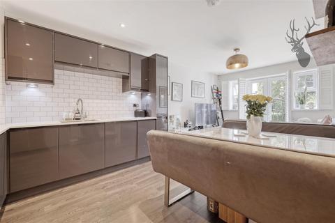 undefined, 36 Stag Lane, Buckhurst Hill IG9