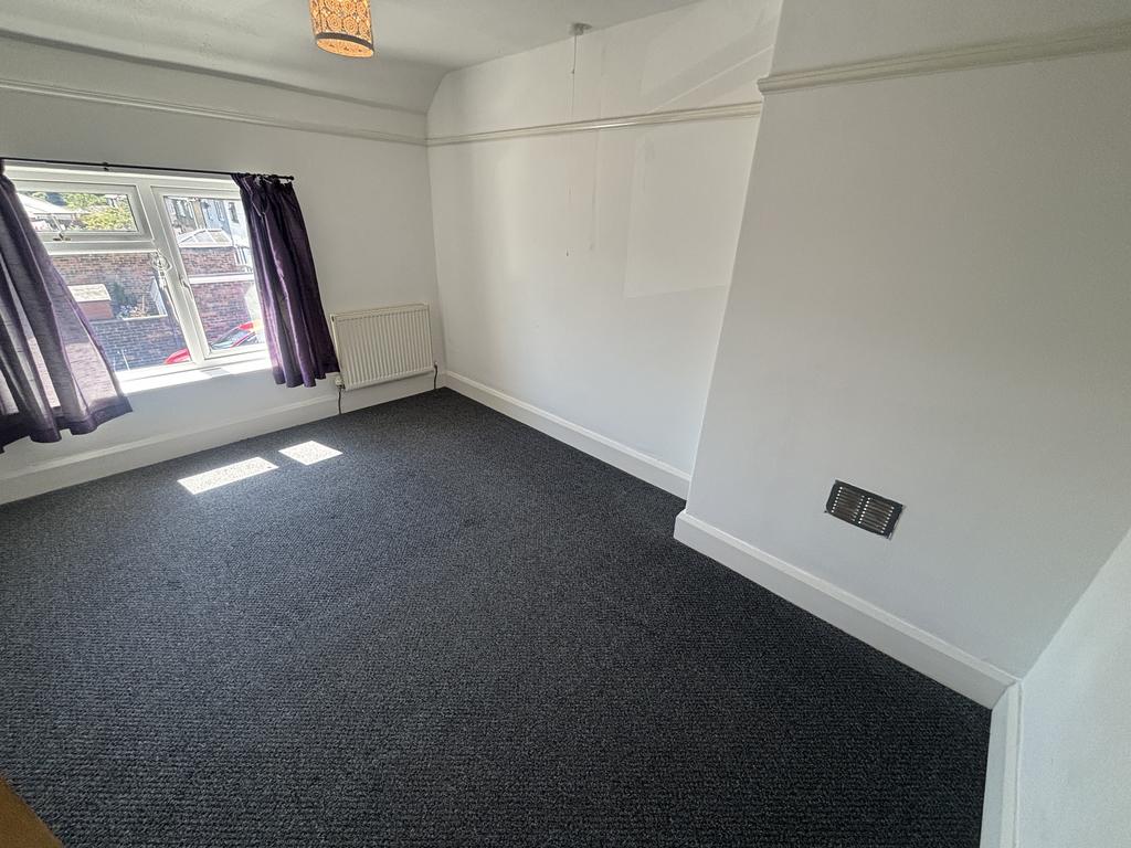 Front bedroom 1