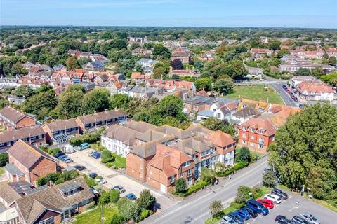 2 bedroom apartment for sale, Sea Road, Milford on Sea, Lymington, Hampshire, SO41