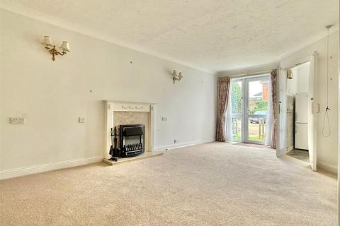 2 bedroom apartment for sale, Sea Road, Milford on Sea, Lymington, Hampshire, SO41