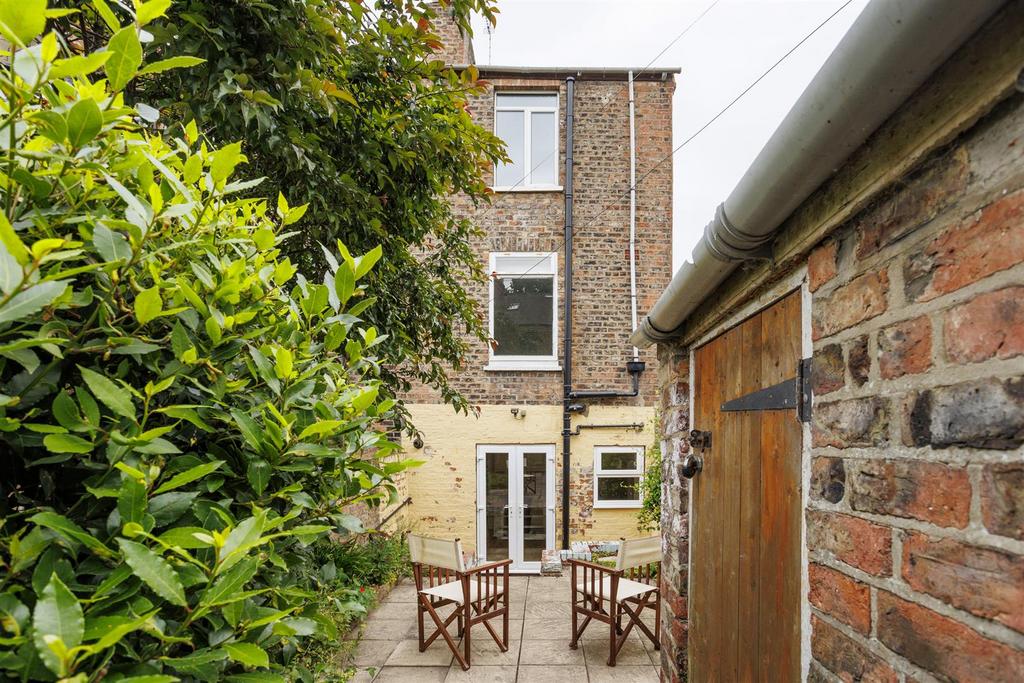 18 Kyme Street  5.jpg