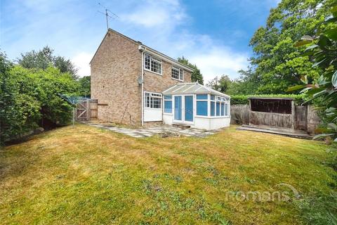 3 bedroom detached house for sale, Woburn Avenue, Farnborough, Hampshire