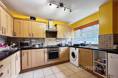 3 bedroom detached house for sale, Woburn Avenue, Farnborough, Hampshire