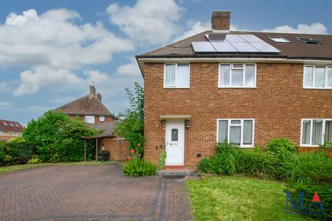 125 Hartforde Road, Borehamwood, WD6 5JR
