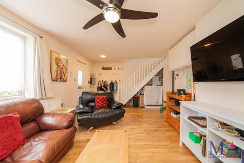 125 Hartforde Road, Borehamwood, WD6 5JR