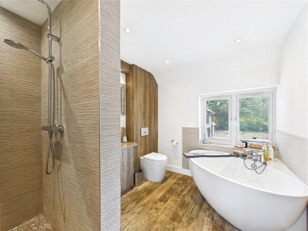 Ensuite