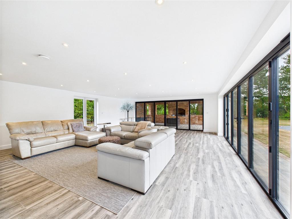 Entertaining Room