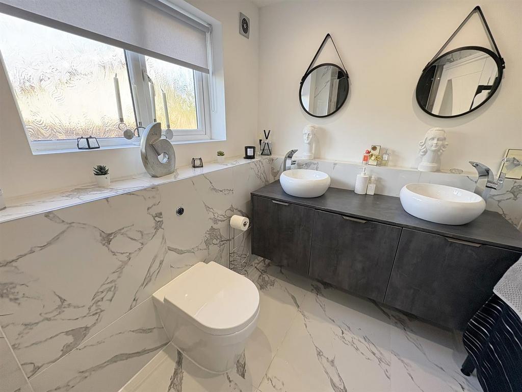 Shower Room/WC