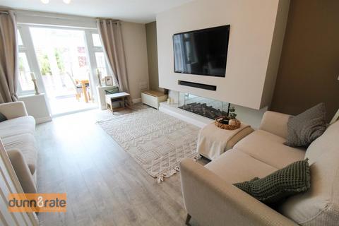 87 Burtree Drive, Stoke-on-trent, ST6 8GZ