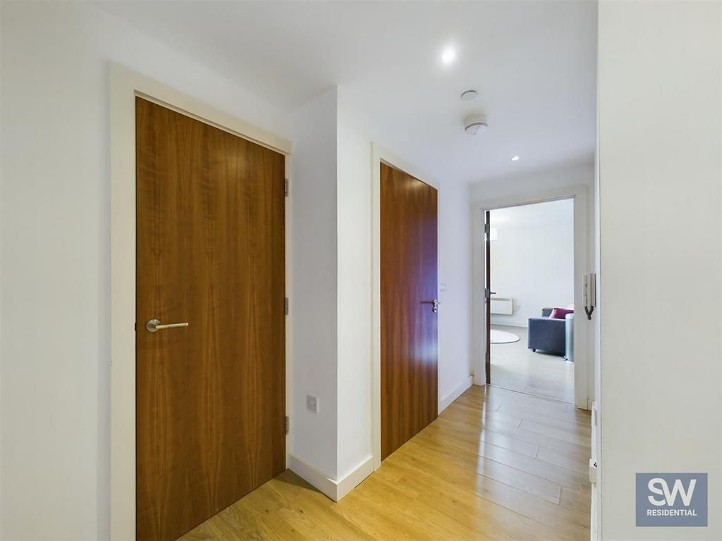 CAM01395 G0-PR0148-STILL001.jpg