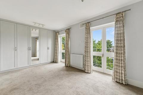 1 bedroom flat for sale, Upper Richmond Road, London