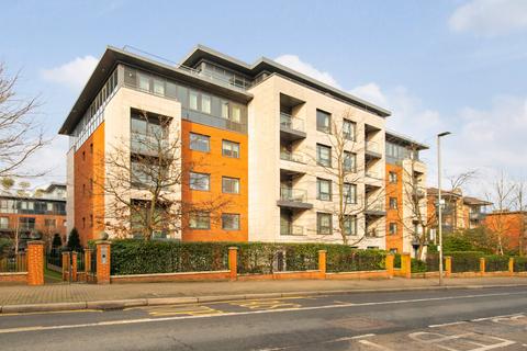 1 bedroom flat for sale, Devonshire House, 50 Putney Hill, London