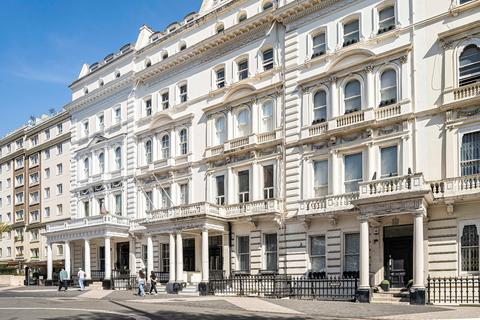 3 bedroom flat for sale, Princes Gate, Knightsbridge