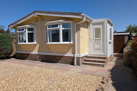 1 bedroom chalet for sale, Old Gloucester Road, Alveston, Bristol