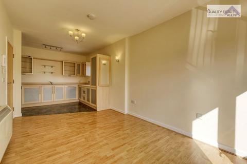 2 bedroom flat to rent, Flat 17, Stamer House 45 Quarry Avenue, Stoke-on-Trent ST4