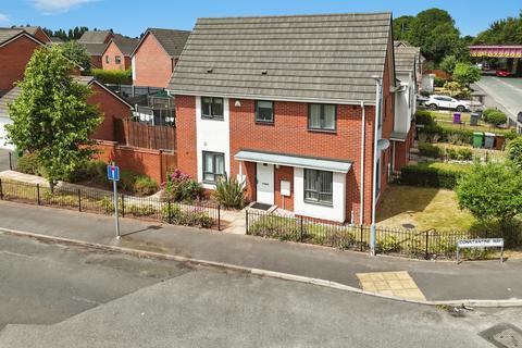 3 bedroom end of terrace house to rent, Constantine Way, Bilston WV14