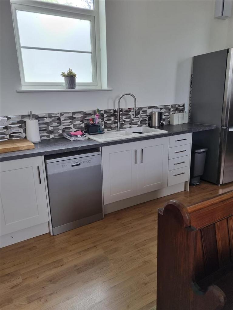 Kitchen units.jpg
