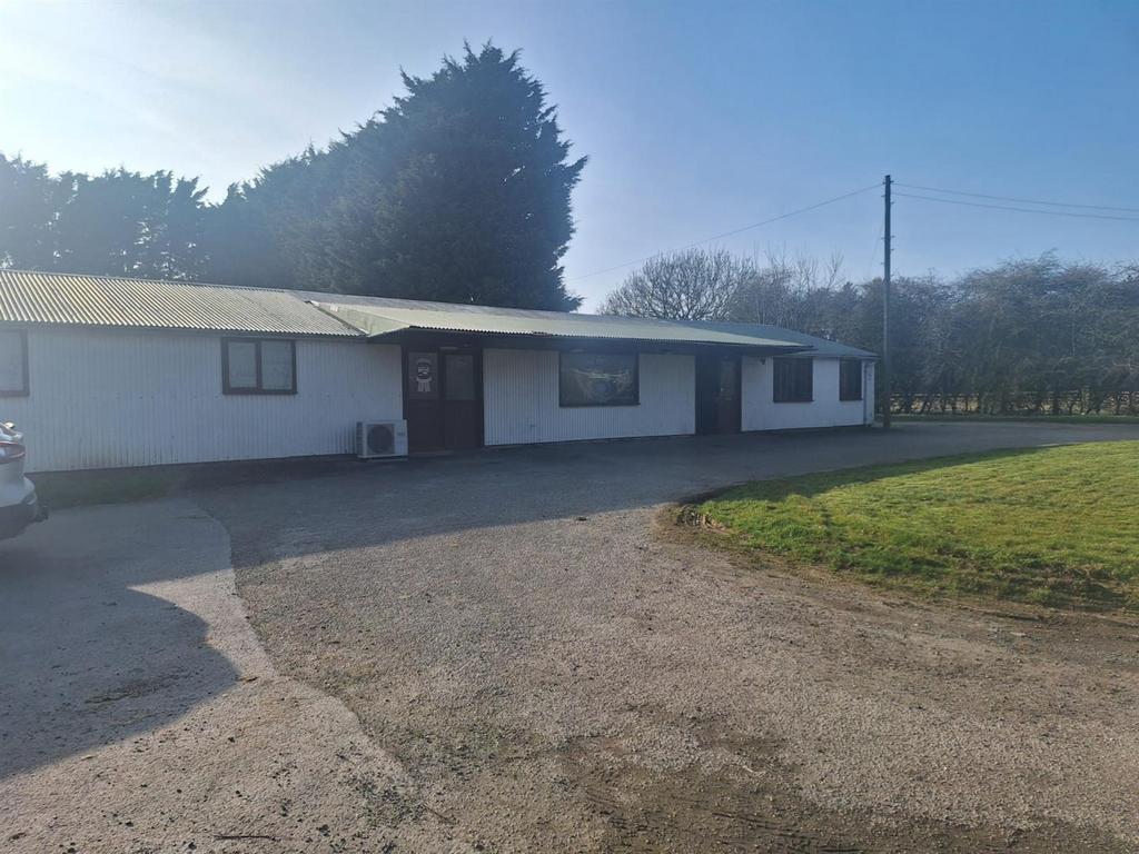 Mill Farm, Halsham
