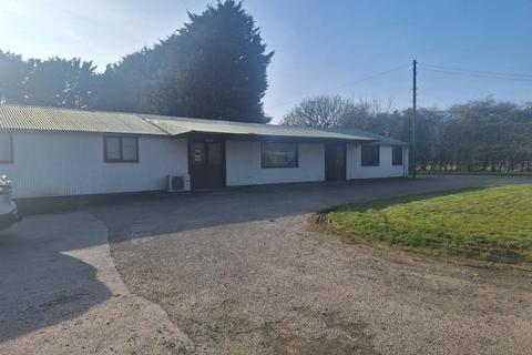 Property to rent - Halsham, Hull