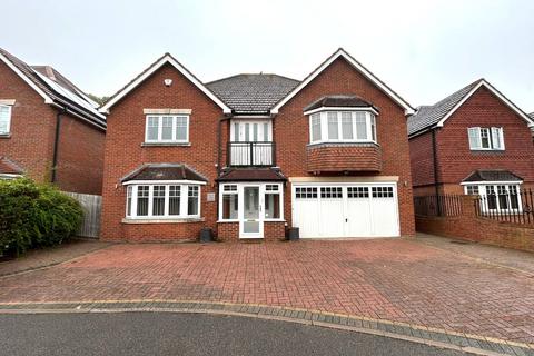 5 bedroom detached house to rent - Powells Close, Sutton Coldfield, West Midlands, B72