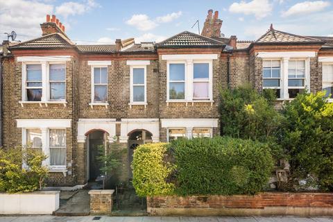 2 bedroom maisonette for sale, Avarn Road, London SW17