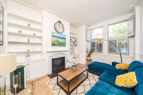 2 bedroom maisonette for sale, Avarn Road, London SW17