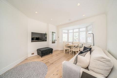22 Warwick Road, Thames Ditton, KT7 0PS