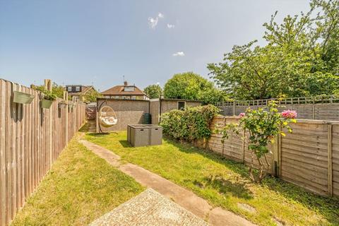 22 Warwick Road, Thames Ditton, KT7 0PS