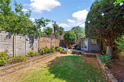4 Shalstone Road, London, SW14 7HR