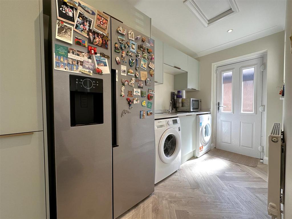 Generous Utility Room 6.