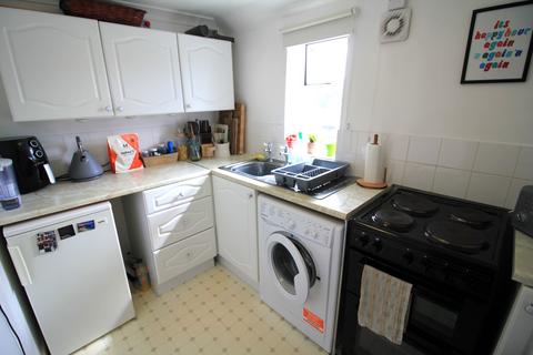 1 bedroom maisonette to rent, Neville Road, Norwich NR7