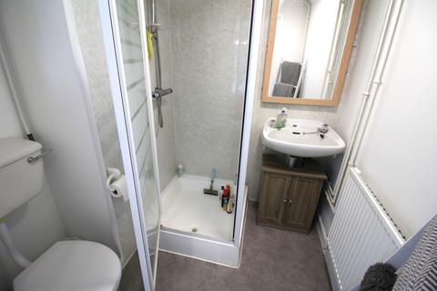 1 bedroom maisonette to rent, Neville Road, Norwich NR7